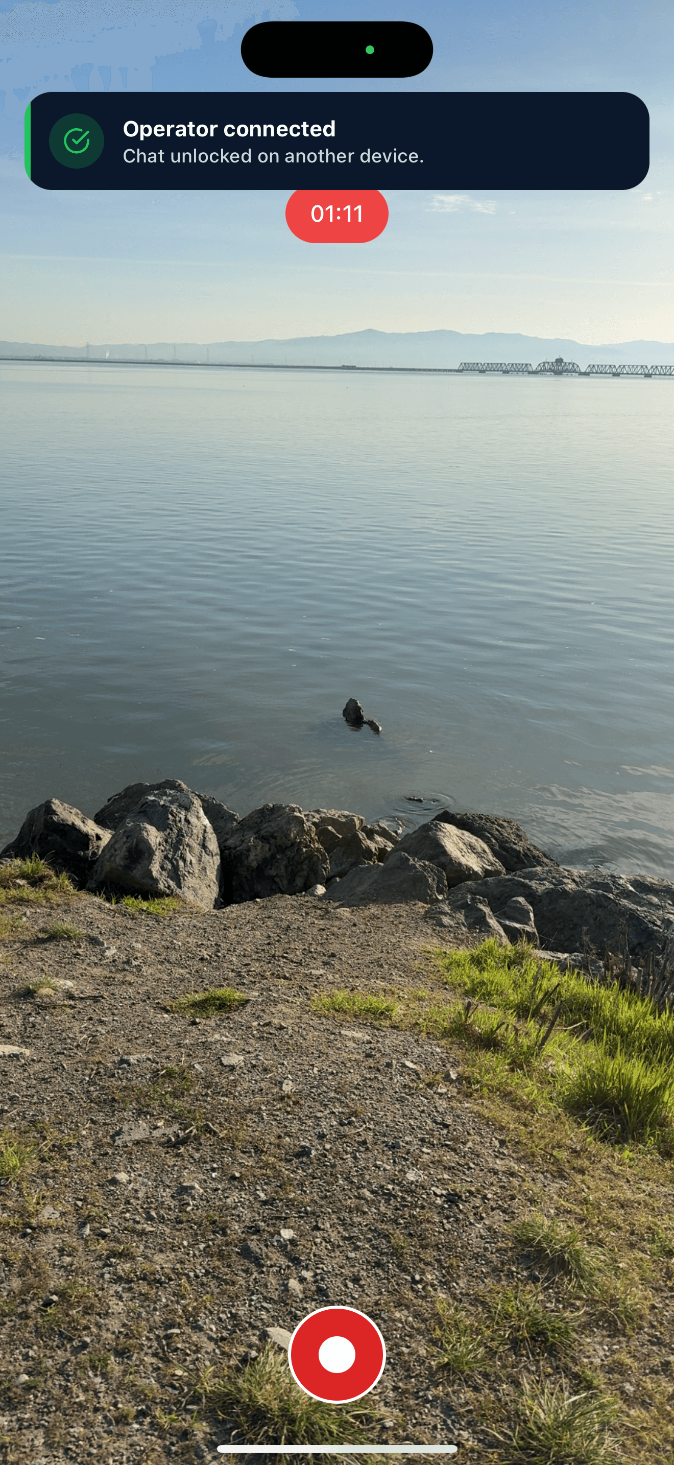 주 장치에서 스트리밍하고 두 번째 장치에서 채팅 운영